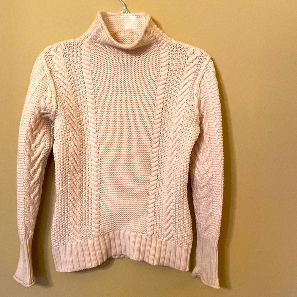 Gorgeous Wool/Cashmere Cable Pullover Sweater. Wonderful Condition! By Tahari